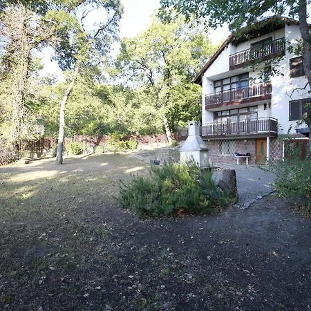 Fecskefeszek Vendeghaz Balatonalmádi